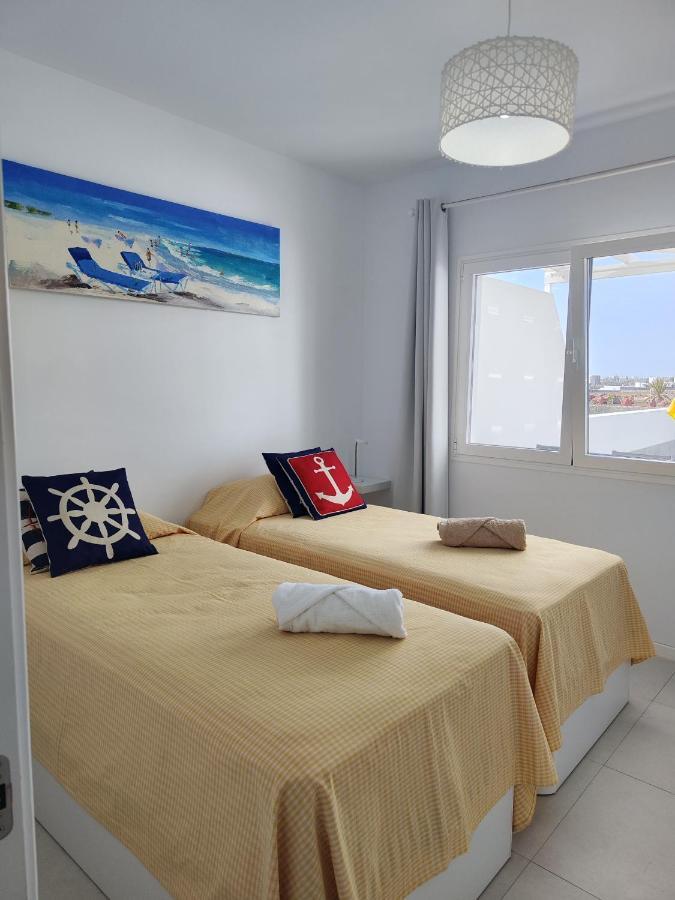 Perla Blanca En Playa Blanca (Lanzarote)