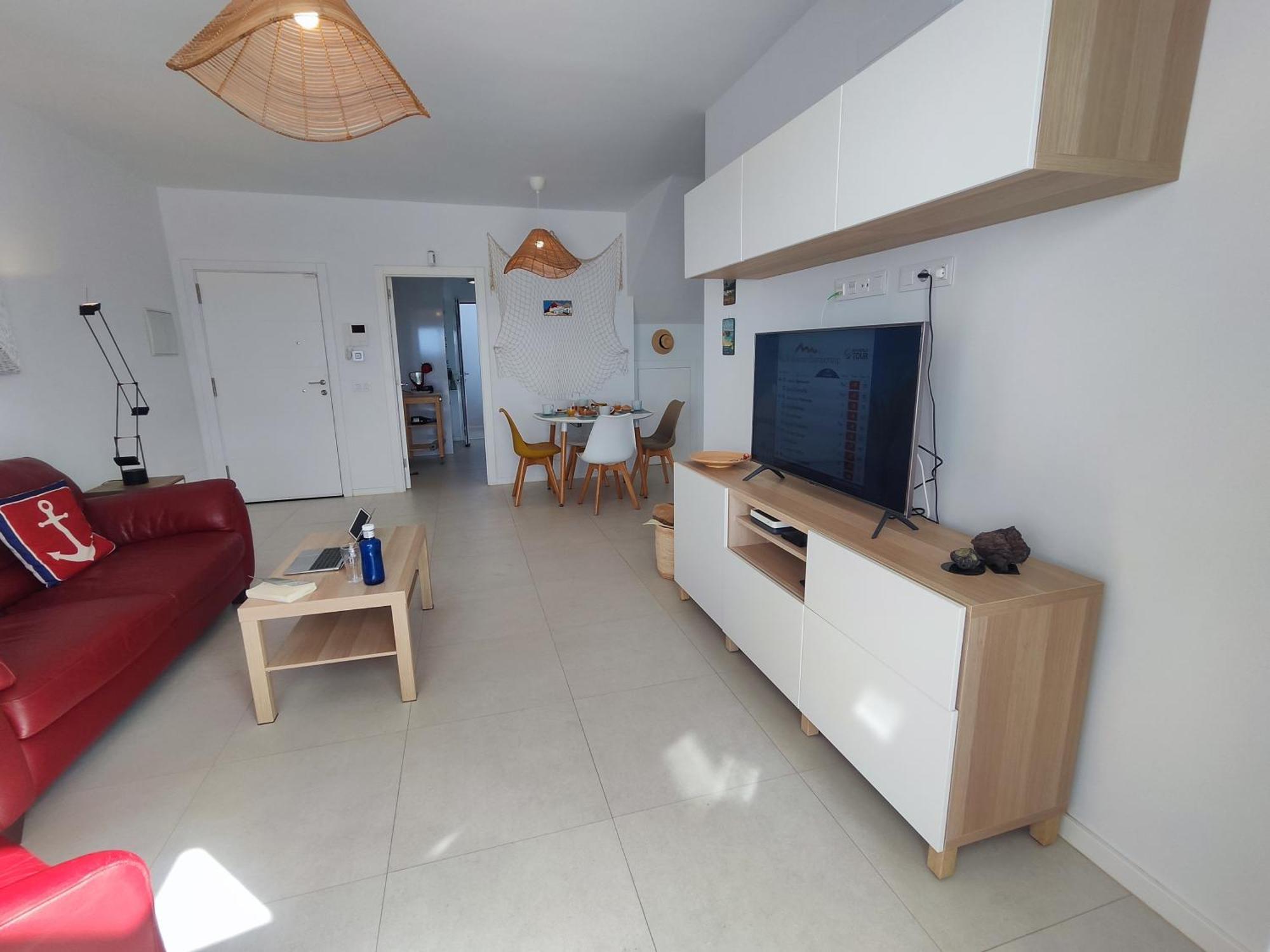 Perla Blanca En Playa Blanca (Lanzarote)